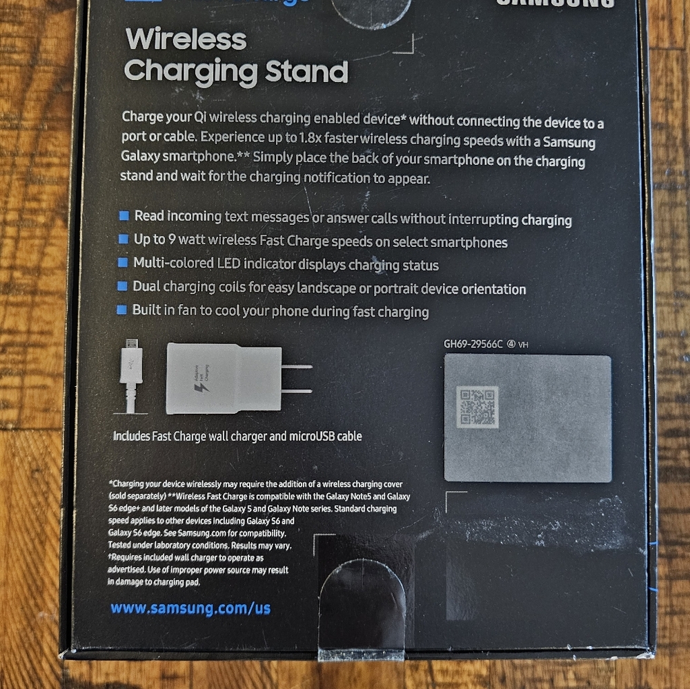 Samsung Wireless Charging Stand - Picture 2 of 3